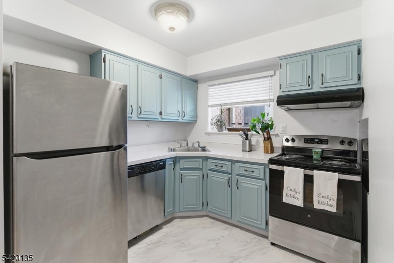 Alexandria at Hillsborough - Residential