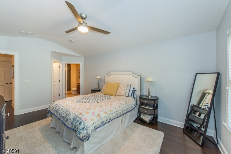 ROSEVALLE - Residential