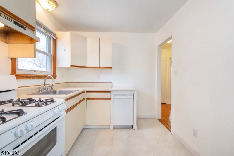 Albion - Residential Lease