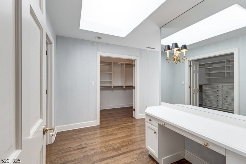 New Vernon - Residential