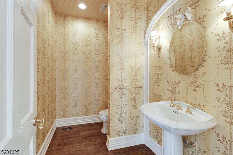 New Vernon - Residential