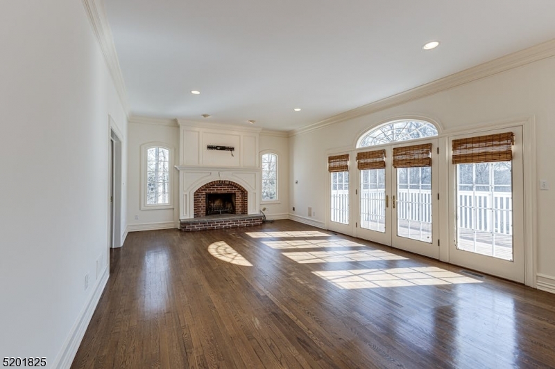 New Vernon - Residential