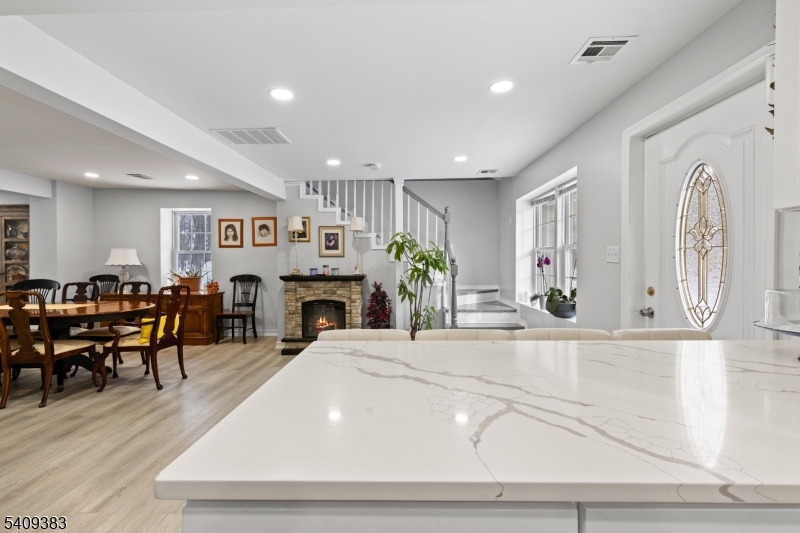 Schooleys Mountain - Residential