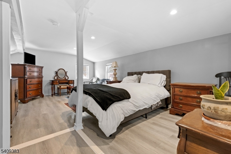 Schooleys Mountain - Residential