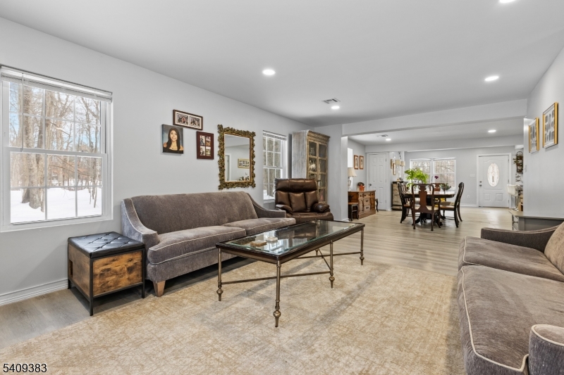 Schooleys Mountain - Residential