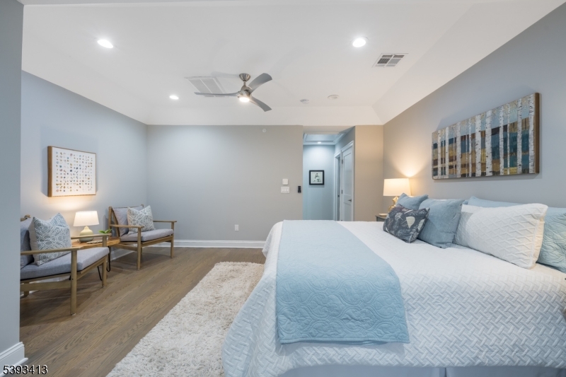 Murray Hill - Residential