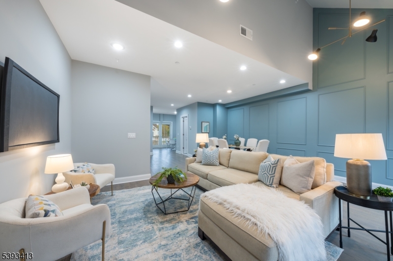 Murray Hill - Residential