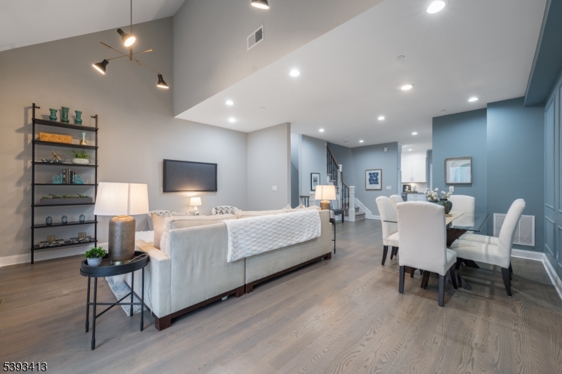 Murray Hill - Residential