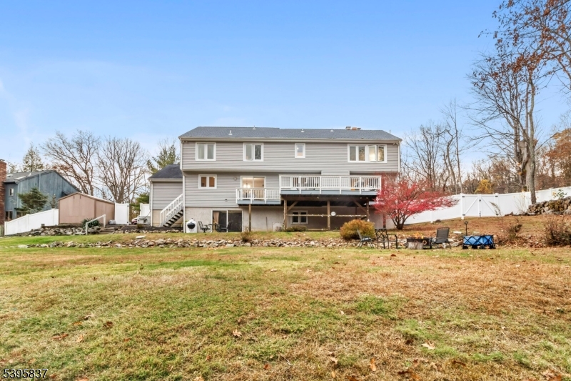 RIVER ROAD - Residential