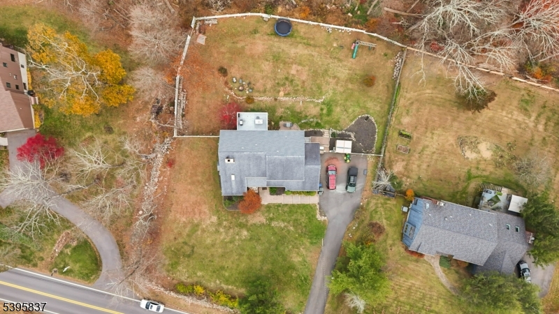 RIVER ROAD - Residential