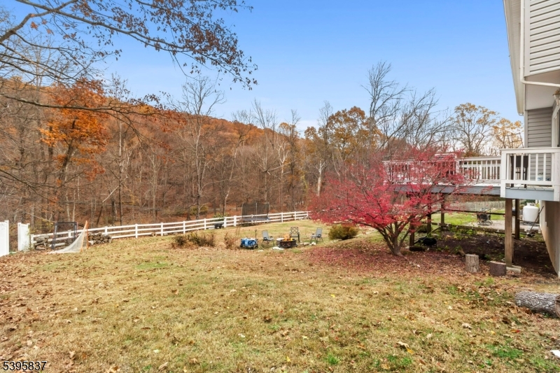 RIVER ROAD - Residential