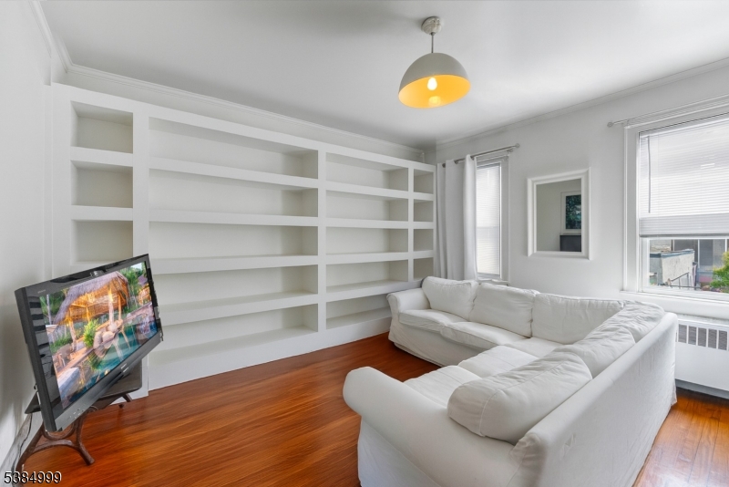 Paulus Hook - Residential Income