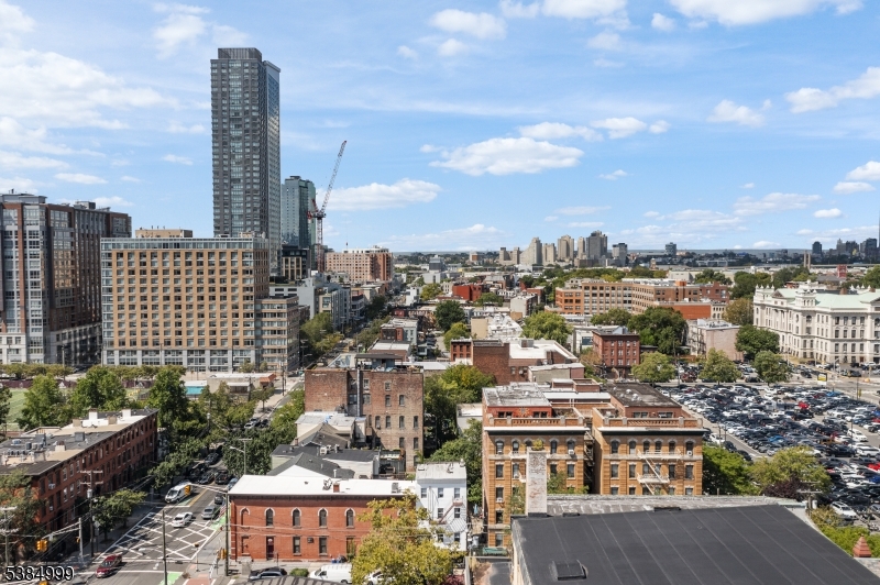 Paulus Hook - Residential Income