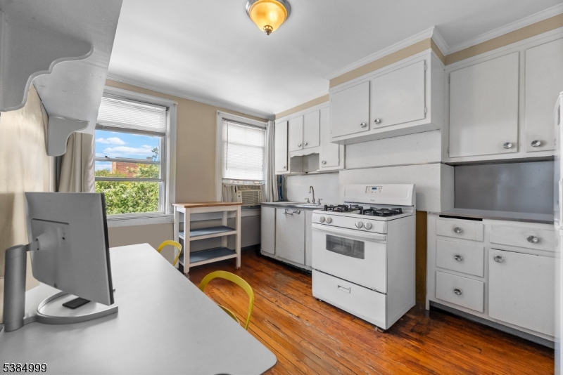 Paulus Hook - Residential Income