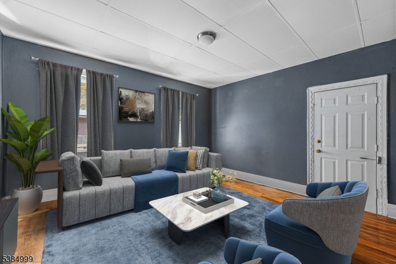 Paulus Hook - Residential Income