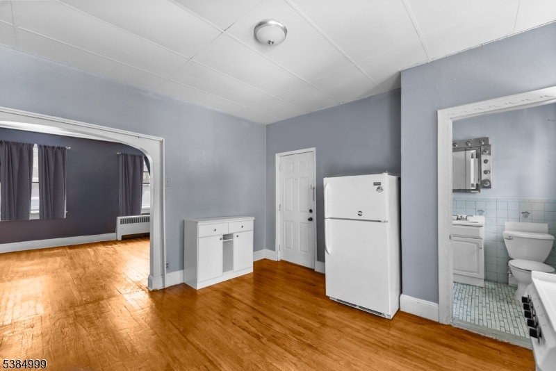 Paulus Hook - Residential Income