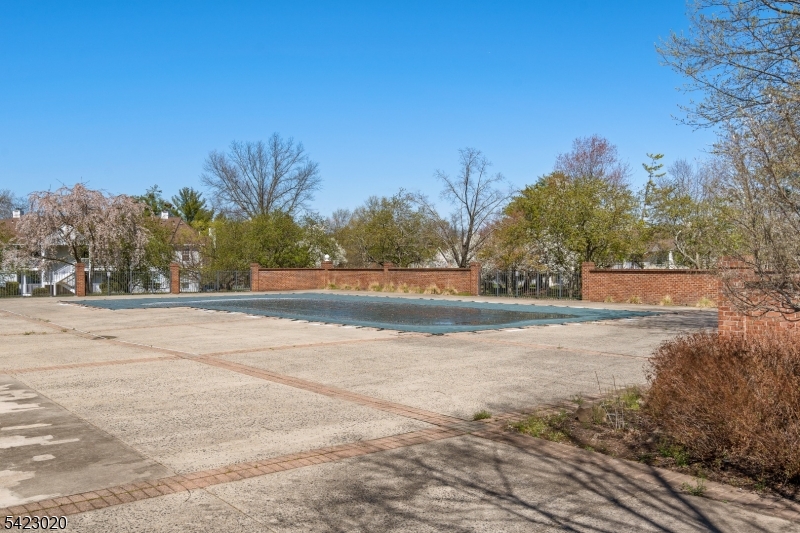 Society Hill III - Residential