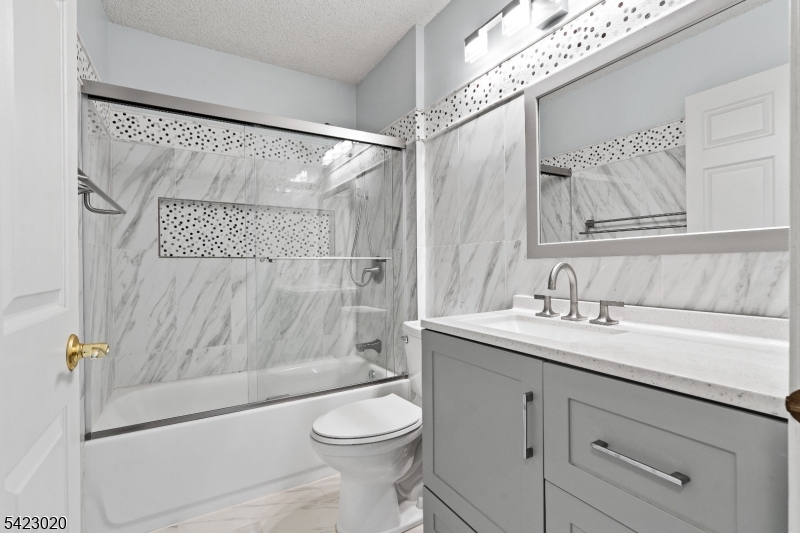 Society Hill III - Residential