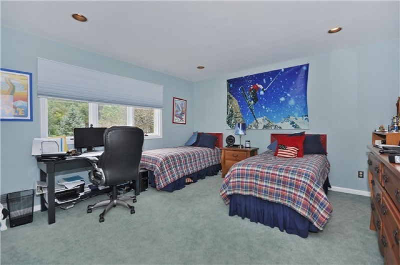 CHESTNUT HILL - Residential