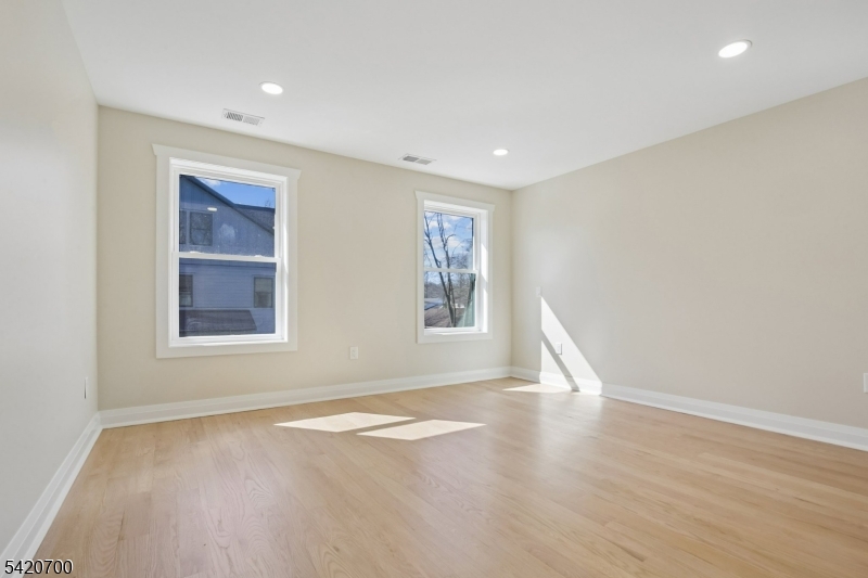 Central Villas - Residential