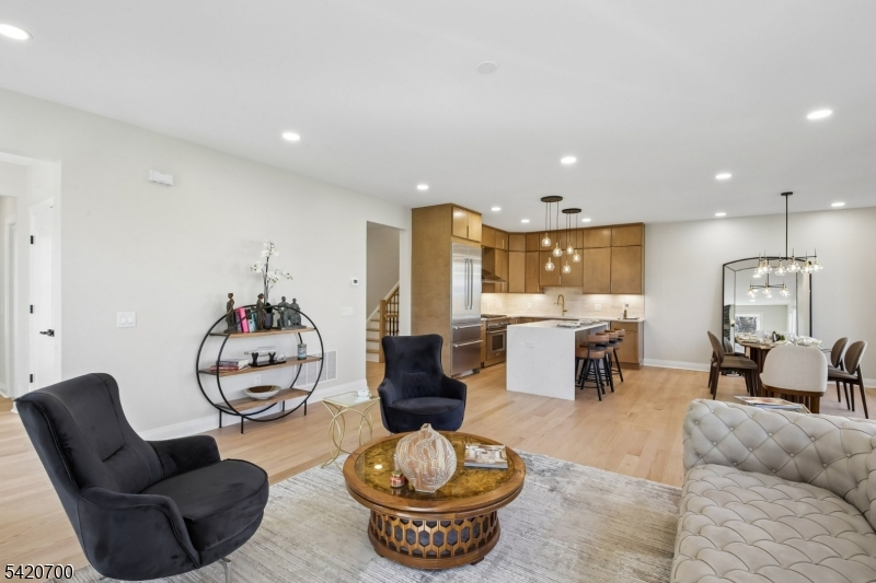 Central Villas - Residential