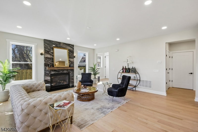 Central Villas - Residential