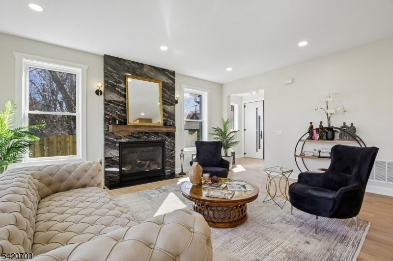 Central Villas - Residential