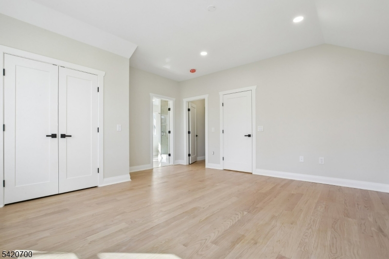 Central Villas - Residential