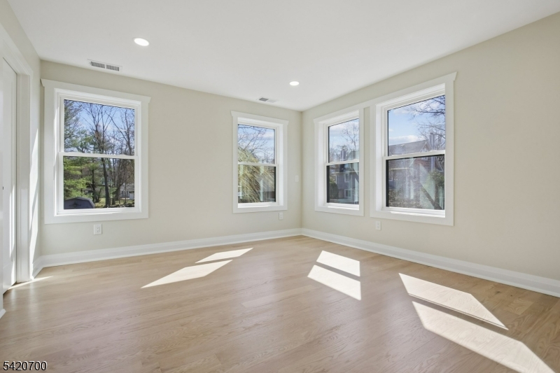 Central Villas - Residential