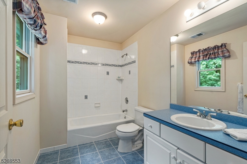 Woodlake Crest - Residential