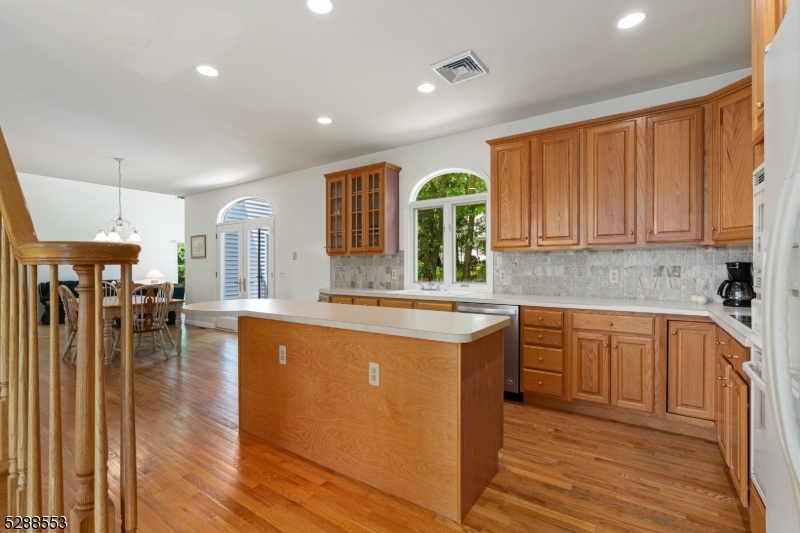 Woodlake Crest - Residential