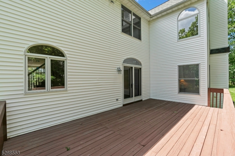 Woodlake Crest - Residential