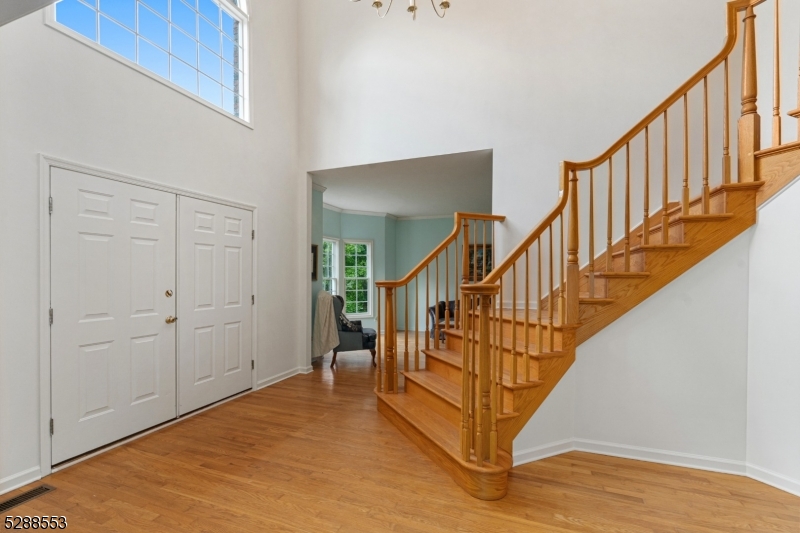 Woodlake Crest - Residential