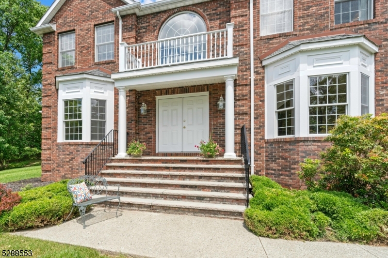 Woodlake Crest - Residential