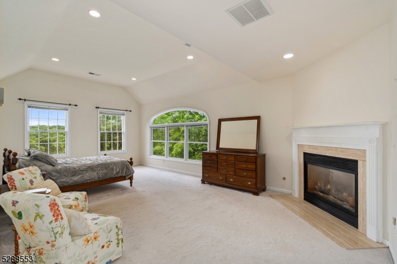 Woodlake Crest - Residential