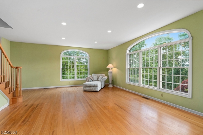 Woodlake Crest - Residential