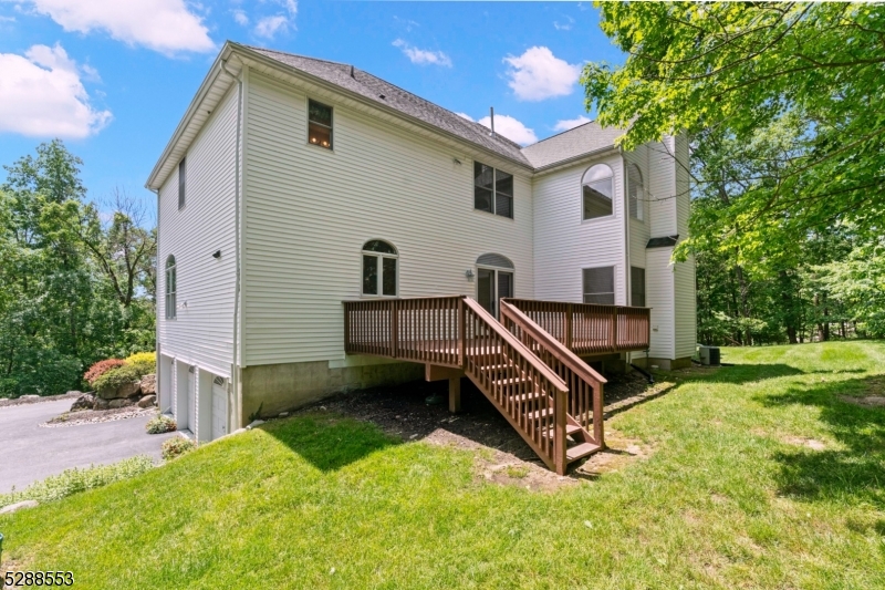 Woodlake Crest - Residential