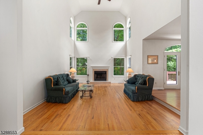 Woodlake Crest - Residential