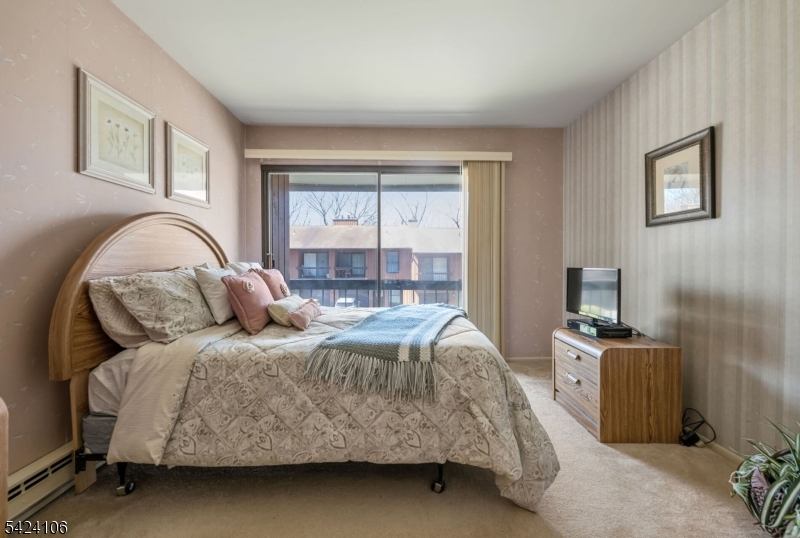 OVERLOOK VILLAGE - Residential