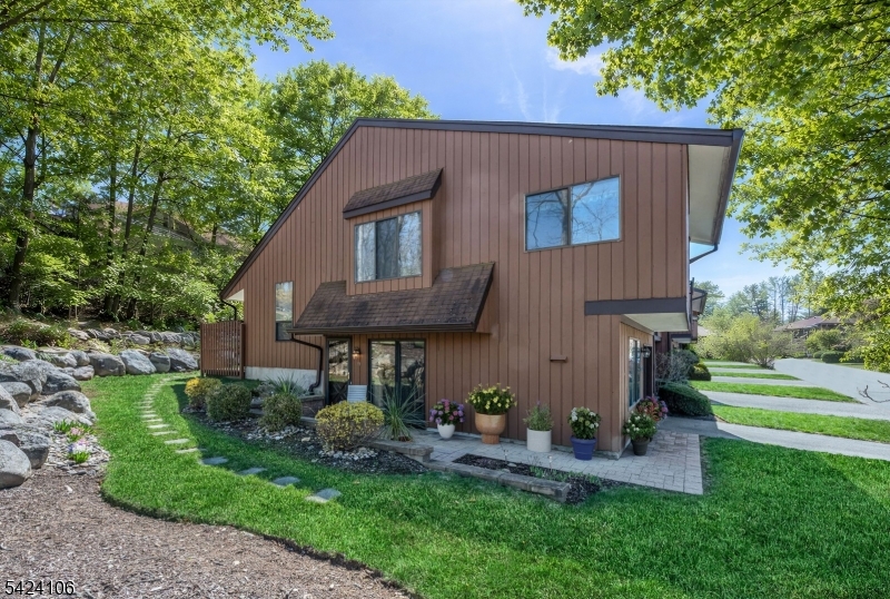 OVERLOOK VILLAGE - Residential