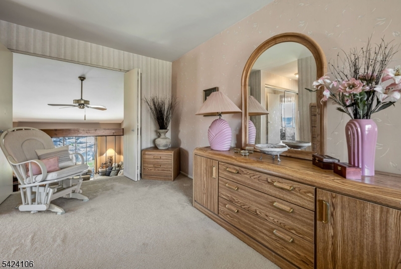 OVERLOOK VILLAGE - Residential