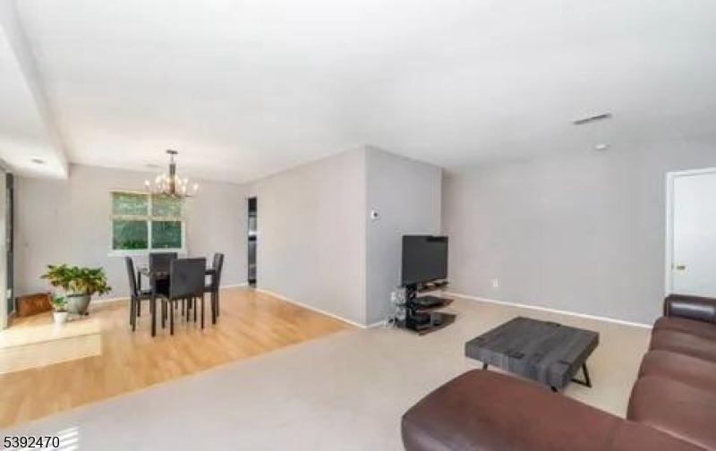 Meadows - Residential Lease