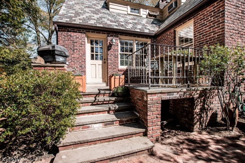 Hill Section - Residential