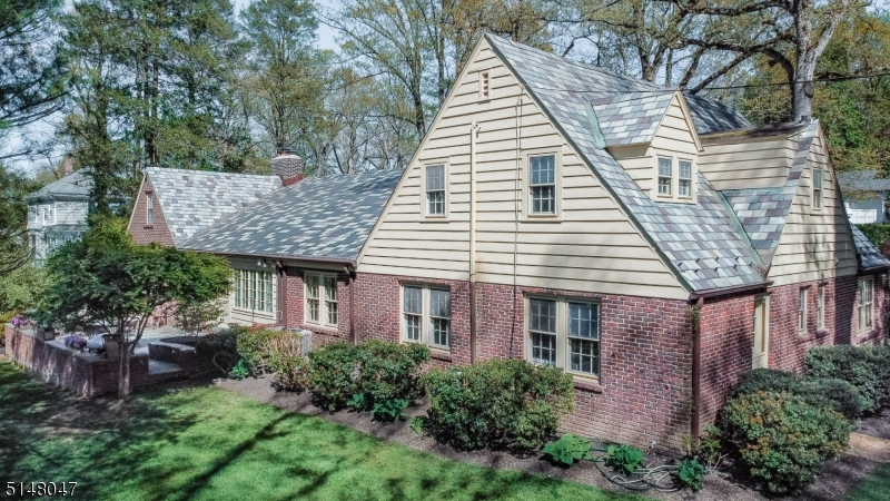 Hill Section - Residential