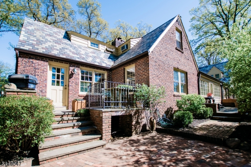 Hill Section - Residential