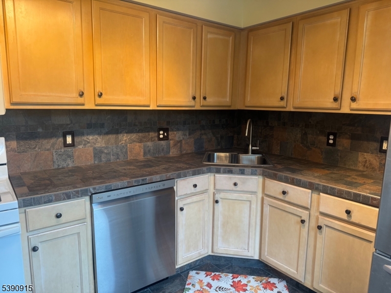 Hampton Commons - Residential