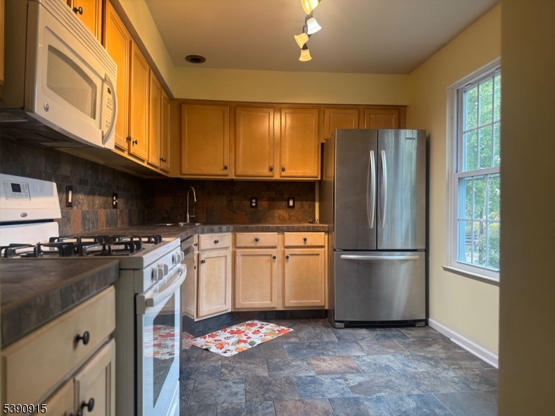 Hampton Commons - Residential