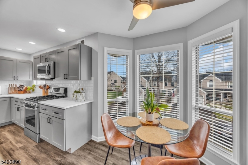 Whitehouse Village - Residential