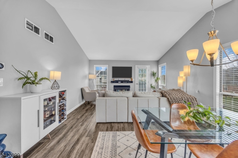 Whitehouse Village - Residential