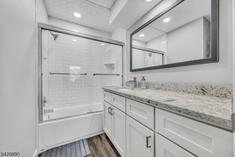 Whitehouse Village - Residential